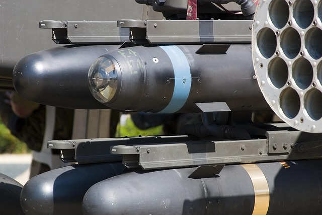 关于经济回报、利率、汇率、资产和负债、价值和估值